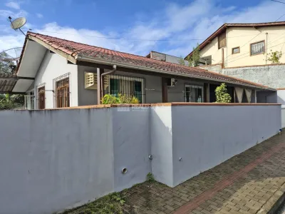 Casa 3 dormitórios em Blumenau no bairro Passo Manso