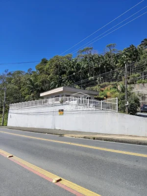 Casa 3 dormitórios em Blumenau no bairro Fortaleza