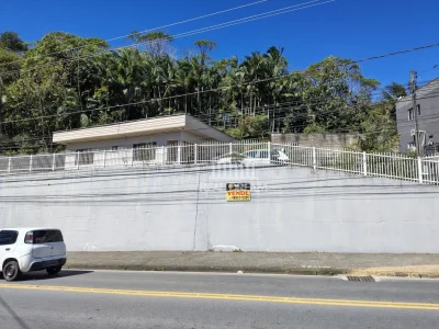 Casa 3 dormitórios em Blumenau no bairro Fortaleza