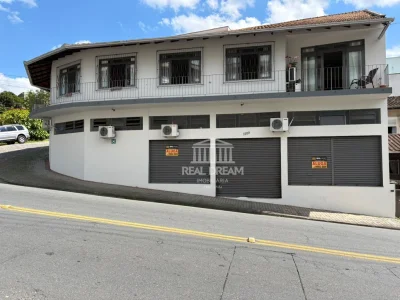 Prédio Comercial em Blumenau no bairro Velha