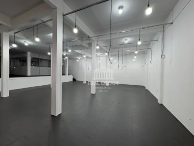 Prédio Comercial em Blumenau no bairro Velha