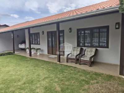 Casa 2 dormitórios em Blumenau no bairro Velha Central