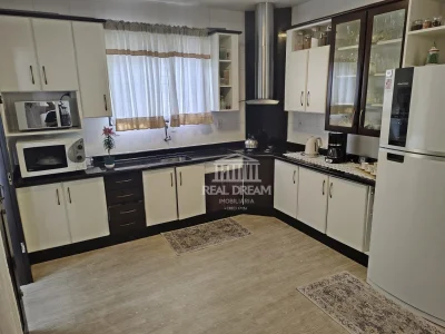 Casa 2 dormitórios em Blumenau no bairro Velha Central