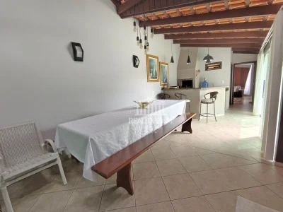 Casa 2 dormitórios em Blumenau no bairro Velha Central