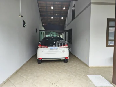 Casa 2 dormitórios em Blumenau no bairro Velha Central
