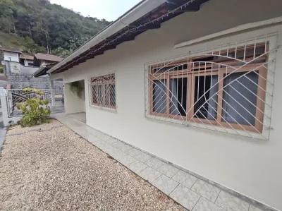 Casa 3 dormitórios em Blumenau no bairro Tribess