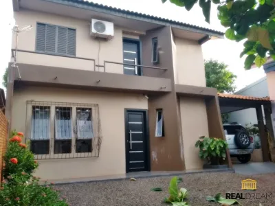 Casa 5 dormitórios em Medianeira no bairro Centro