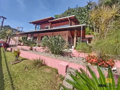 Casa 4 dormitórios em Blumenau no bairro Vorstadt