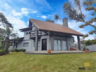 Casa 4 dormitórios em Blumenau no bairro Velha