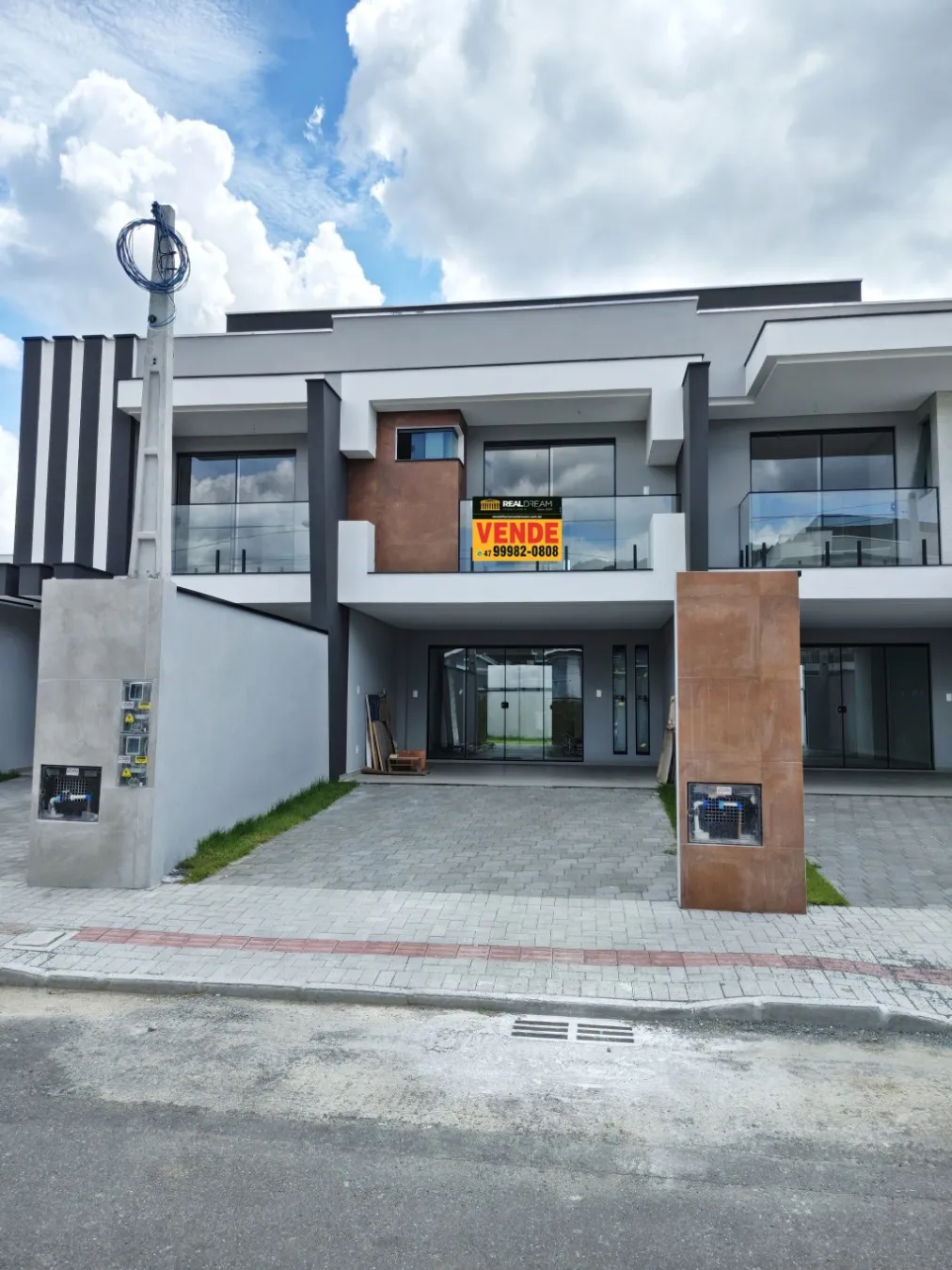 Sobrado 3 dormitórios em Blumenau no bairro Velha Central