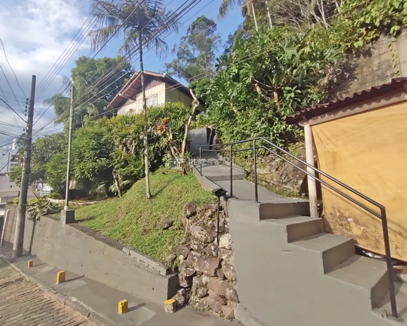 Casa 3 dormitórios em Blumenau no bairro Centro