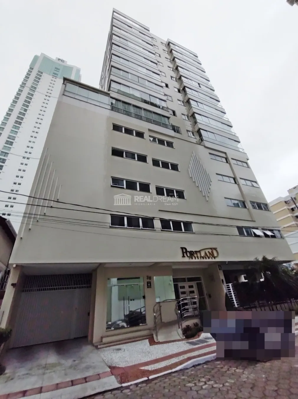 Apartamento 2 dormitórios em Balneário Camboriú no bairro Centro