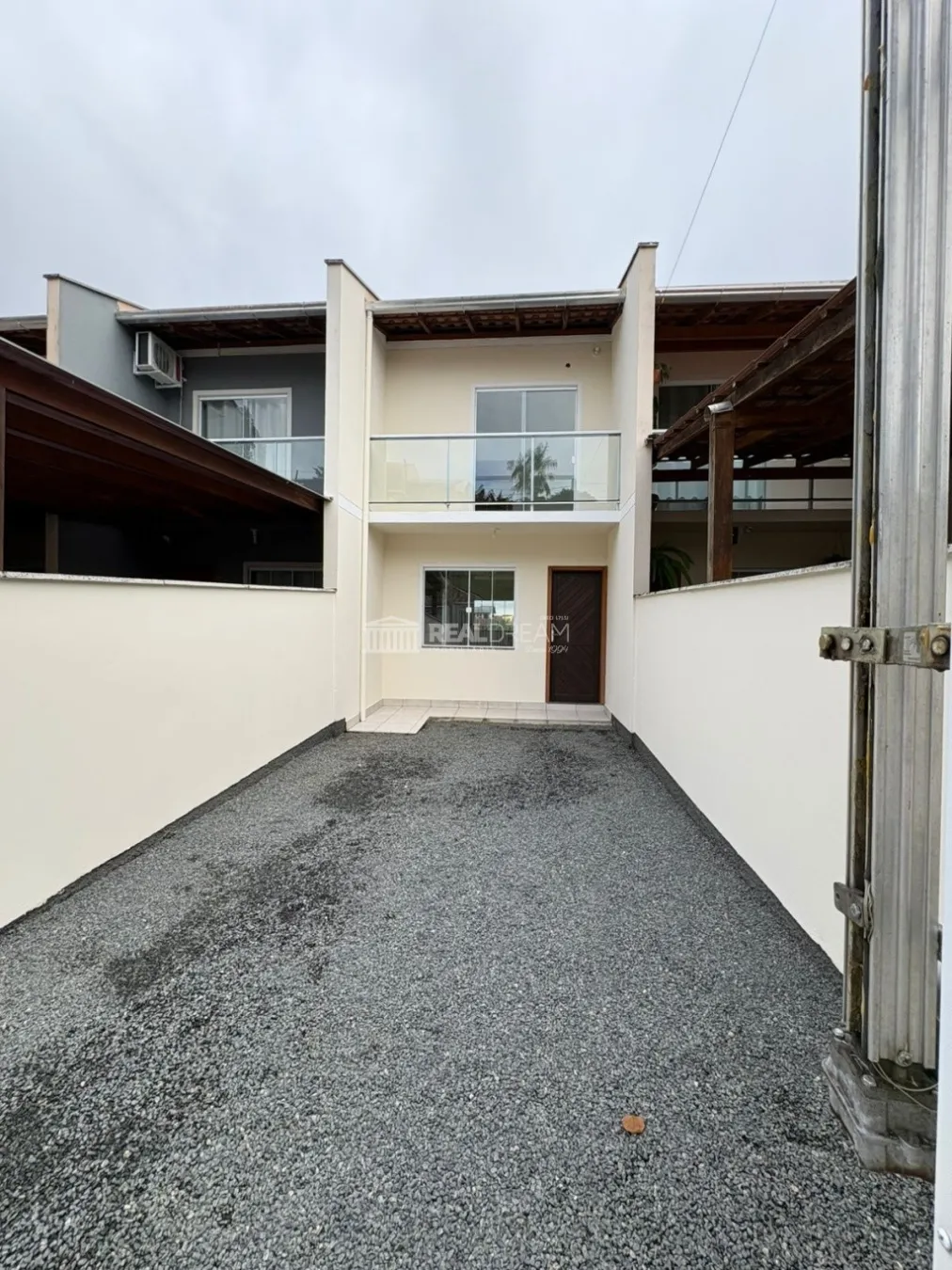 Casa 2 dormitórios em Blumenau no bairro Água Verde