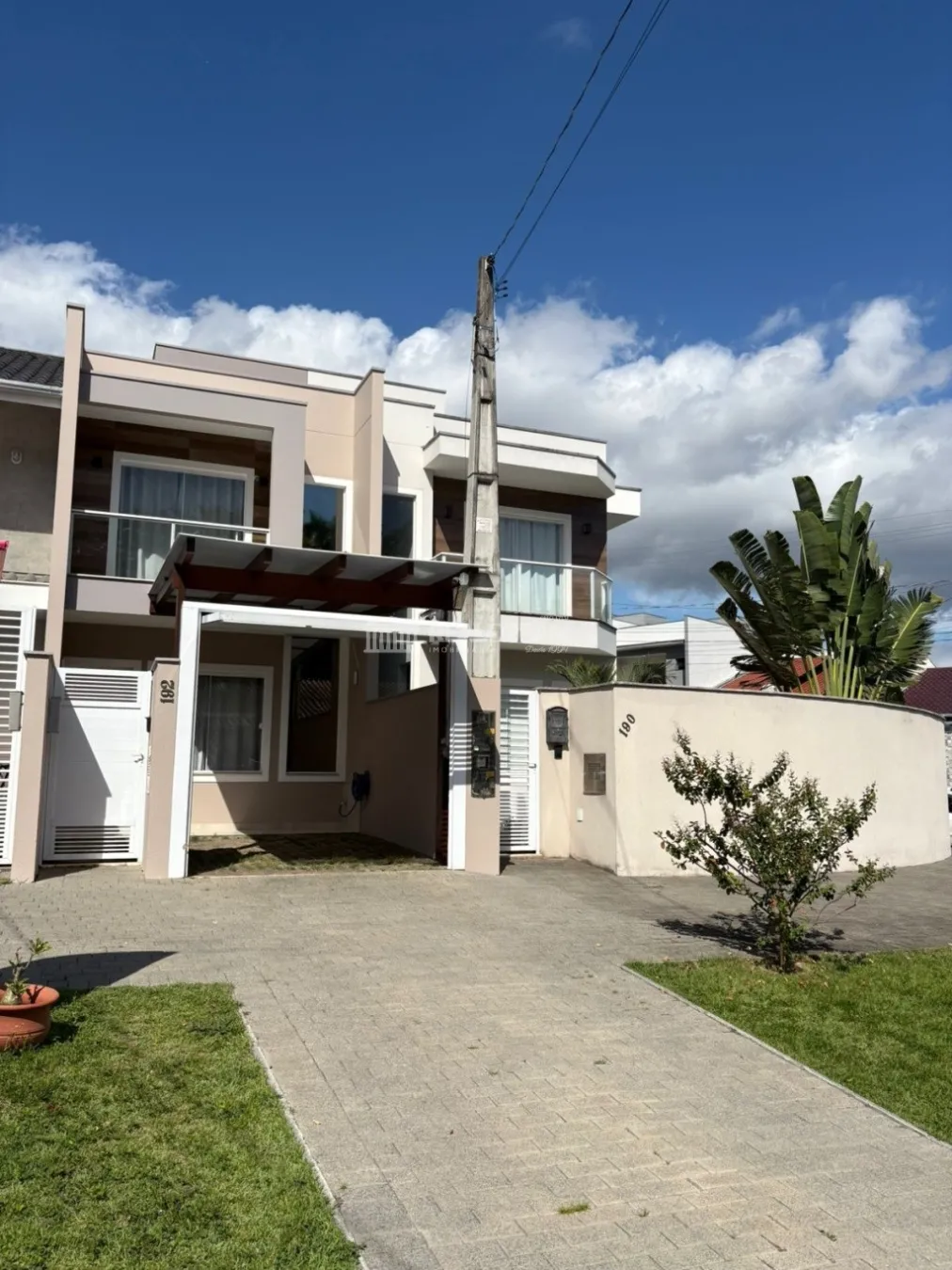 Geminada 2 dormitórios em Blumenau no bairro Água Verde