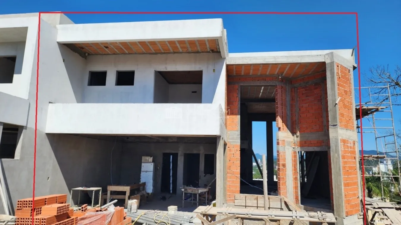 Sobrado 3 dormitórios em Blumenau no bairro Fortaleza