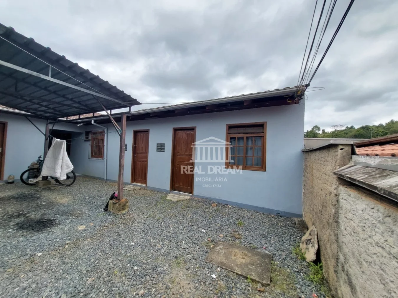 Kitnet 1 dormitório em Blumenau no bairro Água Verde