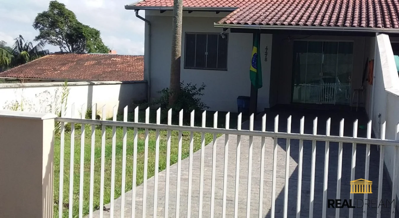 Casa 2 dormitórios em Blumenau no bairro Velha