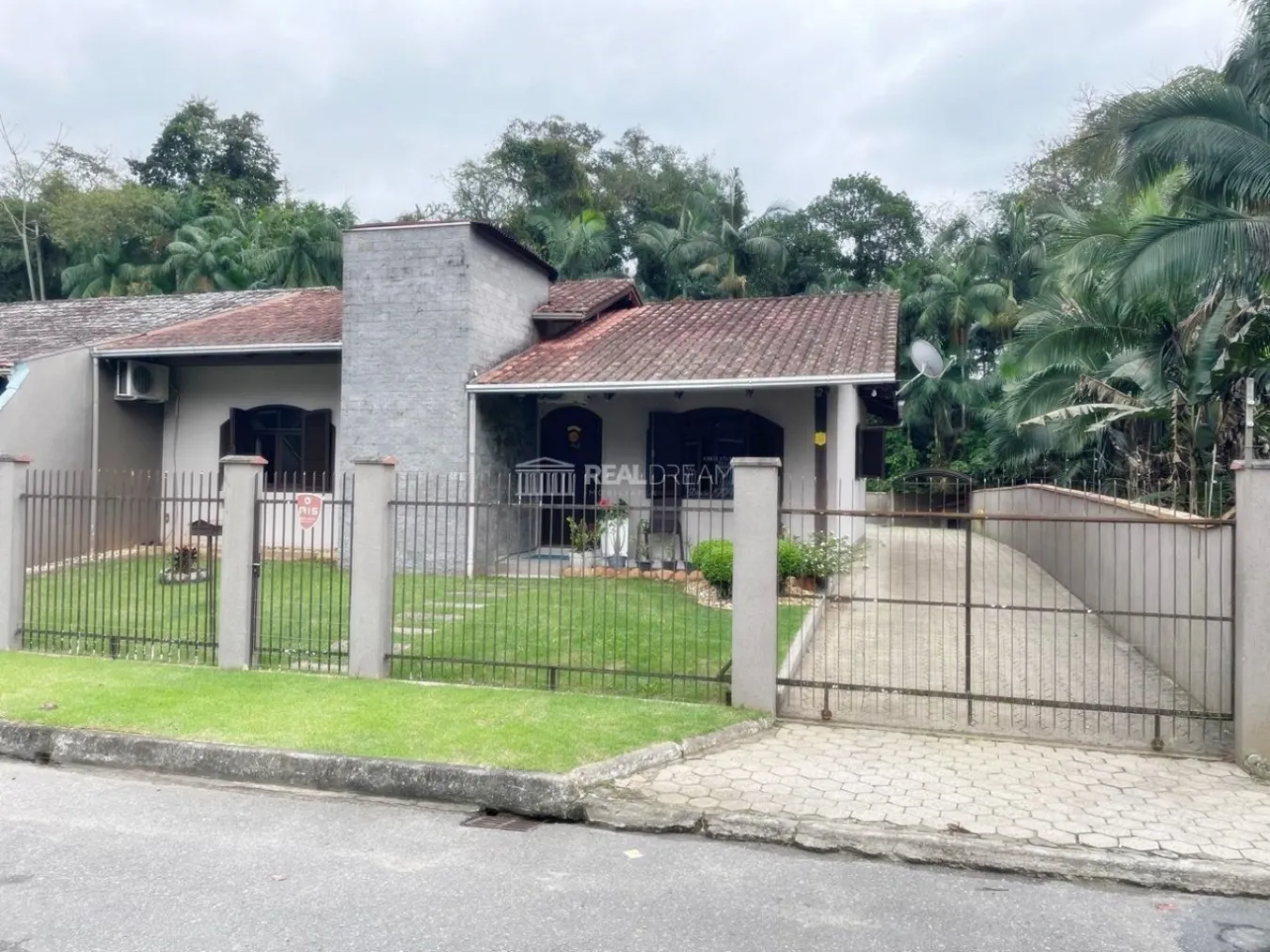 Casa 3 dormitórios em Blumenau no bairro Do Salto
